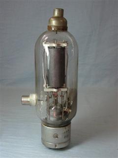 V&aacute;lvula de transmiss&atilde;o 810 